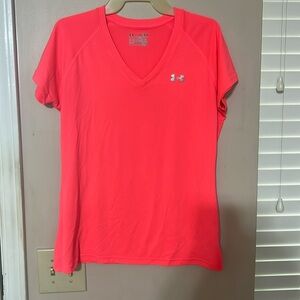 Under Armour Bright Coral Heatgear women's V-neck shirt. Size M
